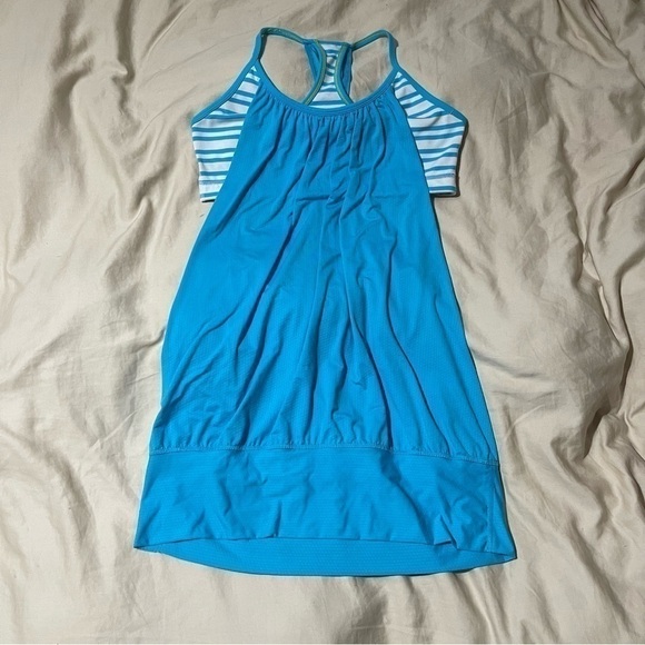 Lululemon No Limits Tank Blue & White Size 6 - Picture 5 of 5
